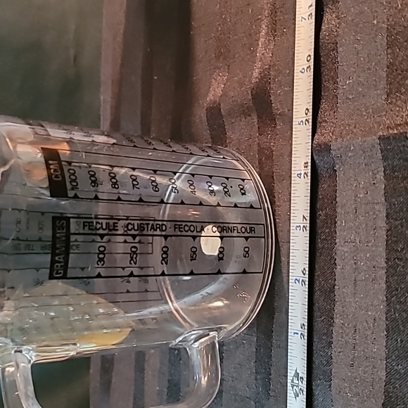 2 measuring cups LG multi-measurement liquid and dry solids EUC Gently loved - Picture 2 of 11